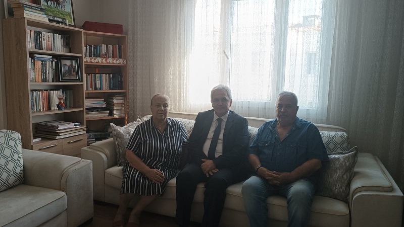 İlçe Kaymakamımız Sn. Mahmut Halal Şehit Yakını ve Gazi Ziyaretlerinde bulundu.